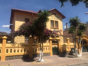 Fachada del alojamiento