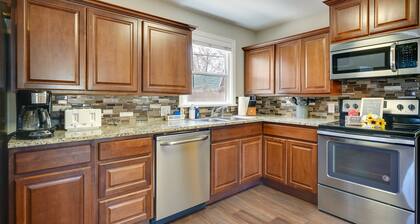 Pueblo House by Riverwalk, 2 Miles to Fairgrounds!