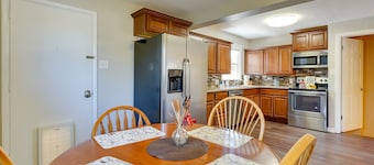 Pueblo House by Riverwalk, 2 Miles to Fairgrounds!