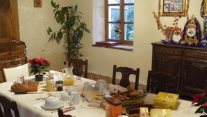 Kontinental frokost er inkludert i helgene