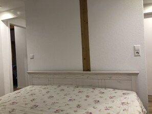 1 Schlafzimmer, Bügeleisen/Bügelbrett, Reisekinderbett, kostenloses WLAN