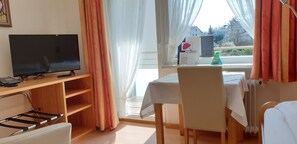Classic Single Room | Hypo-allergenic bedding, laptop workspace, free WiFi, bed sheets
