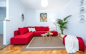 Flat-screen TV - 4 star Apartment Cookie with private parking (Pula)