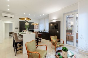 Dining - PALACE VIEW PENTHOUSE modern luxury in Lucca (Lucca)