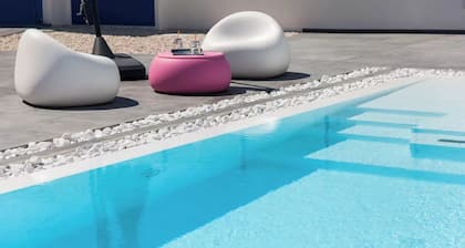 Leonidas's Home (IUN P1522) - Pool and Jacuzzi, 200mt to the beach