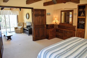 5 bedrooms, iron/ironing board, free WiFi