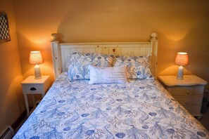 5 bedrooms, iron/ironing board, free WiFi