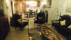 Unclassified image, 4 of 27, button - Rheinufer Lodge (Leverkusen)