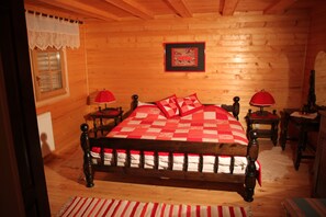 2 Schlafzimmer, Schreibtisch, Bügeleisen/Bügelbrett, kostenloses WLAN