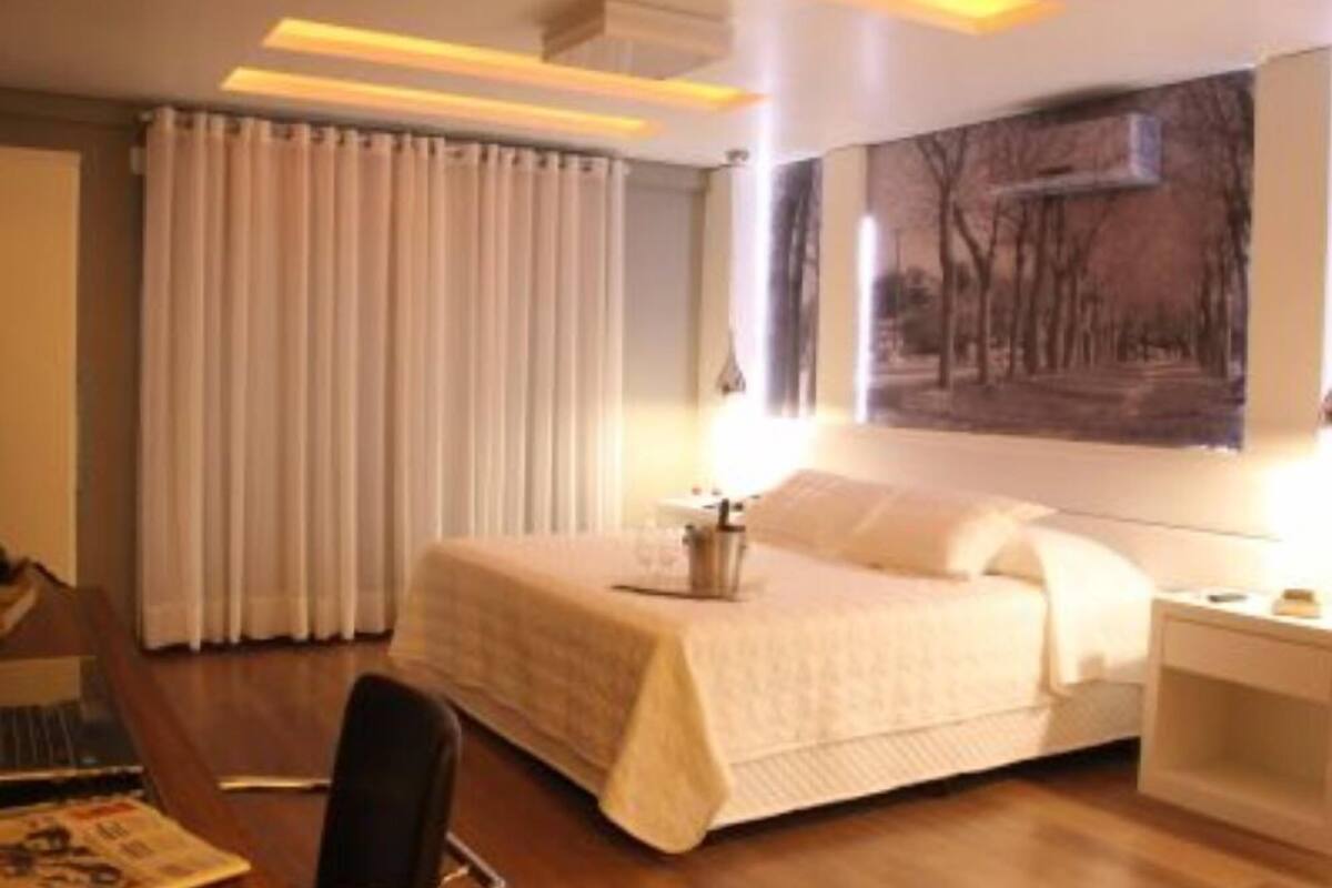 suite, 1 king bed | iron/ironing board, free wifi, bed sheets