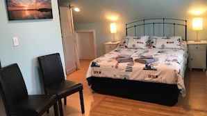 Unclassified image, 2 of 6, button - Ahoy Inn Guesthouse  (Put-in-Bay)