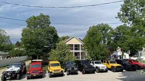 Unclassified image, 4 of 6, button - Ahoy Inn Guesthouse  (Put-in-Bay)