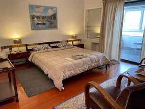 4 bedrooms, in-room safe, desk, iron/ironing board - Athens 360° Penthouse, panoramic city center view (Athina)