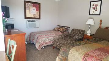 Economy Double or Twin Room, Multiple Beds, Non Smoking, Refrigerator & Microwave | Iron/ironing board, cribs/infant beds, rollaway beds, free WiFi