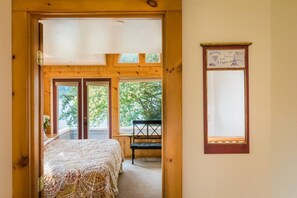 1 bedroom, iron/ironing board, travel crib, free WiFi