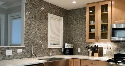 Äskettäin uusittu valoisa avoin pohjaratkaisu sijaitsee Boulderin sydämessä