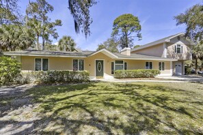 Front of property - Myrtle Lane 1 (Hilton Head Island)
