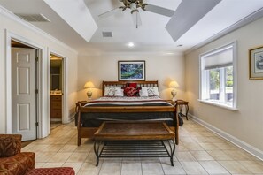 5 bedrooms, desk, free WiFi - Myrtle Lane 1 (Hilton Head Island)