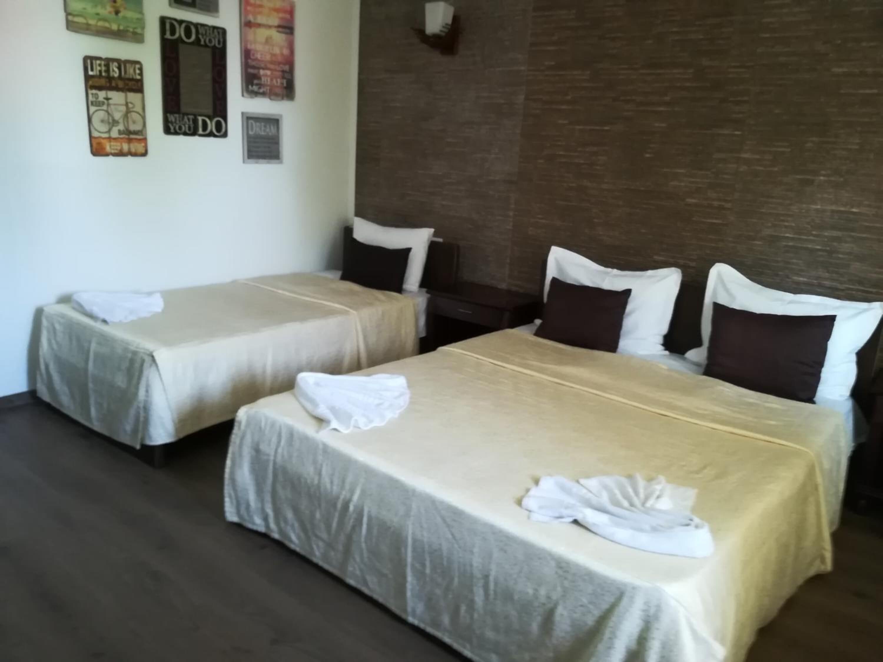 Zimmersafe, individuell dekoriert, individuell eingerichtet