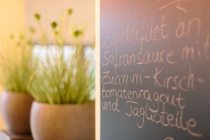 Restaurant - Hotel-Restaurant Fronmühle (Bad Duerkheim)