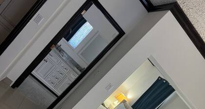 Island Turquoise Rental- Spacious Two bedroom & 2 Bathroom