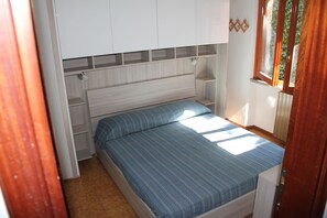 3 chambres, fer et planche à repasser, accès au Wi-Fi (inclus)
