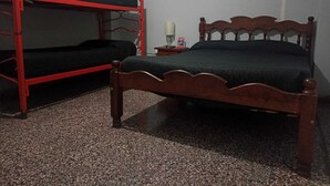 遮光布/窗簾、免費無線上網、床單