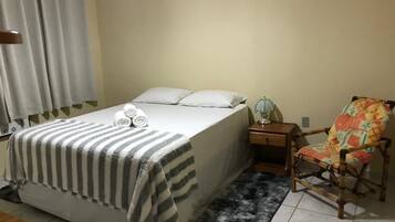 Quarto casal ou duplo | Frigobar, cortinas blackout, quartos à prova de som, Wi-Fi de cortesia