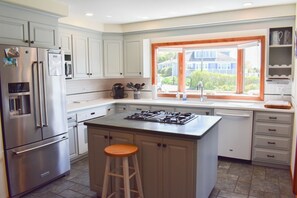 Fridge, microwave, oven, stovetop - 3 Bedroom 3 Bath home on Bass River (West Dennis)