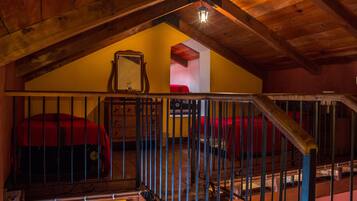 Standard, Two Double Beds & Two Single Beds | Quartos à prova de som, Wi-Fi de cortesia