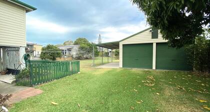 Happy Days - Burrum Heads