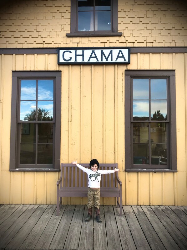 Train station shuttle - El Meson Lodge (Chama)