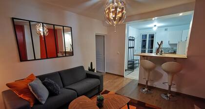 2 rooms apartment 18 minutes from the Palace of Versailles