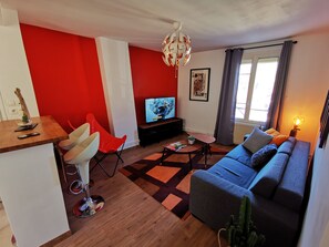 Fernseher, Netflix, Streaming-Dienste