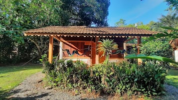 Habitación básica doble, 1 cama doble | Wifi gratis y ropa de cama