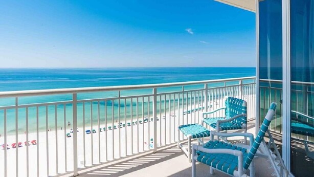 A balcony with a view of the ocean and beach. - Pearl 1001 Completely renovated from floor to ceiling! Super clean!  (Navarre)
