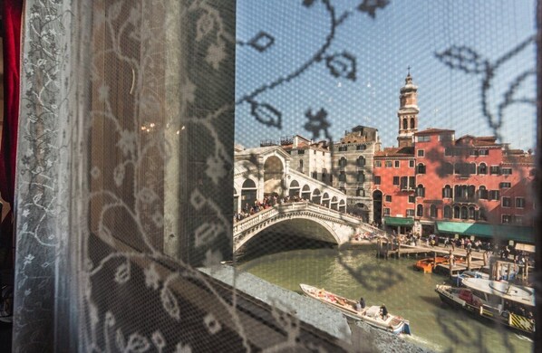 Interior - Rialto apartment whit Canal Grande view (Venezia)