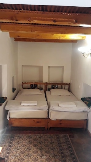 Twin Room, Private Bathroom | In-room safe, iron/ironing board, free WiFi