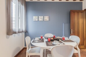 Dining - Ca' Del Monastero 6 Collection (Venice)