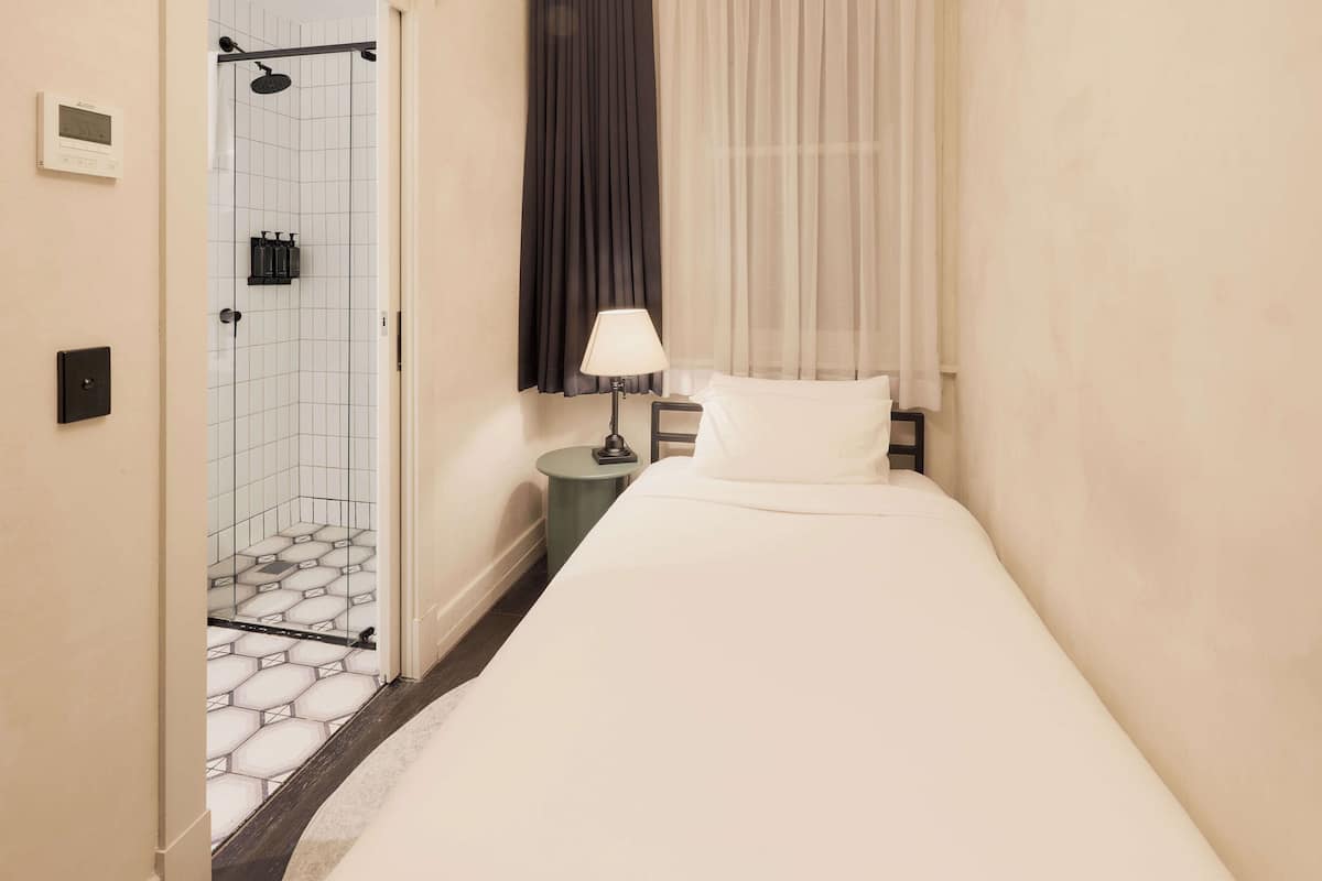 The 01 | Minibar, in-room safe, iron/ironing board (on request), WiFi (free)