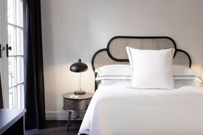 The Petite | Minibar, in-room safe, iron/ironing board, free WiFi