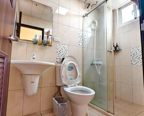 Bathroom - HOUSE INN (Jinning)
