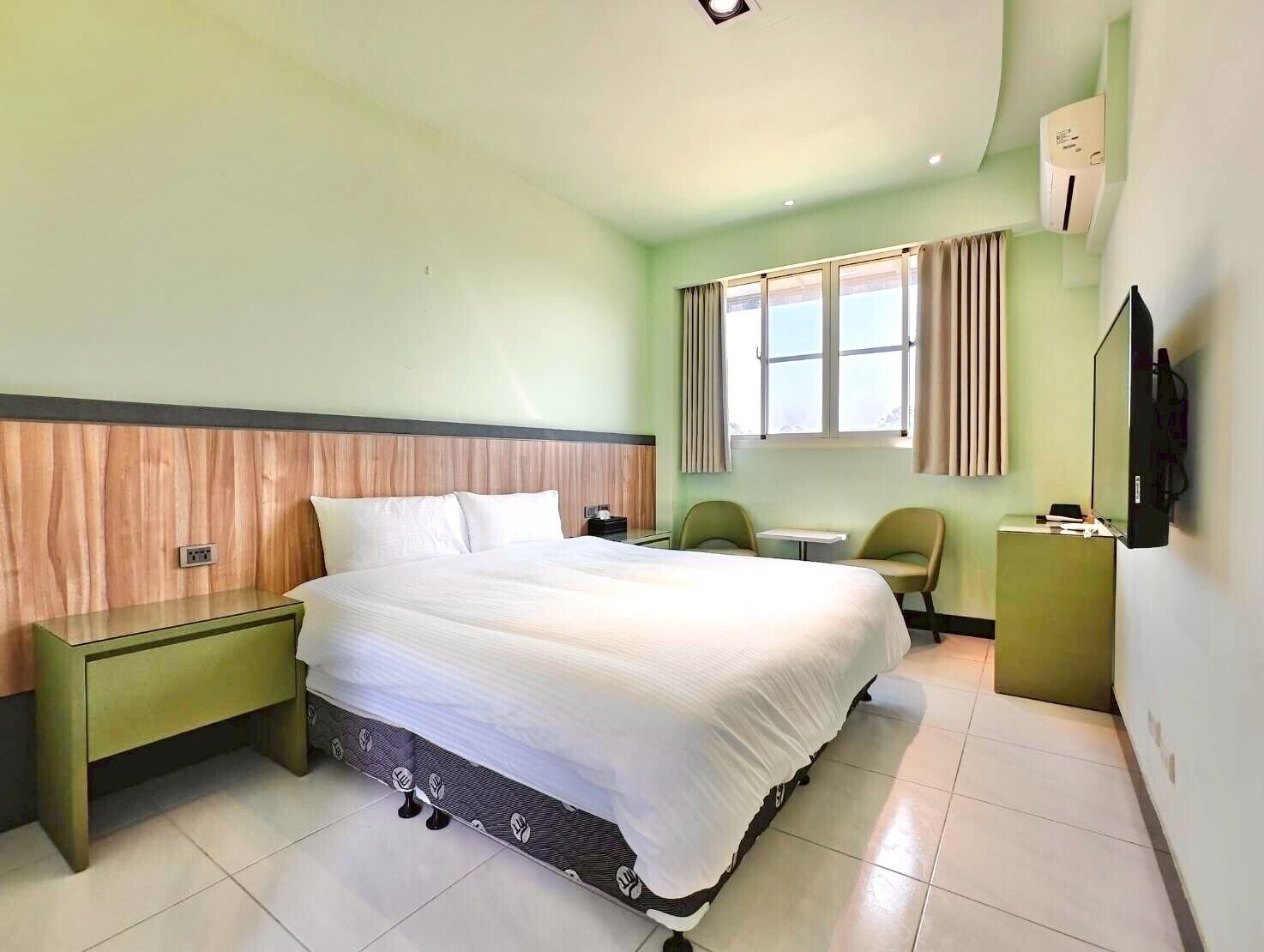 Comfort Double Room, 1 Queen Bed, Courtyard View