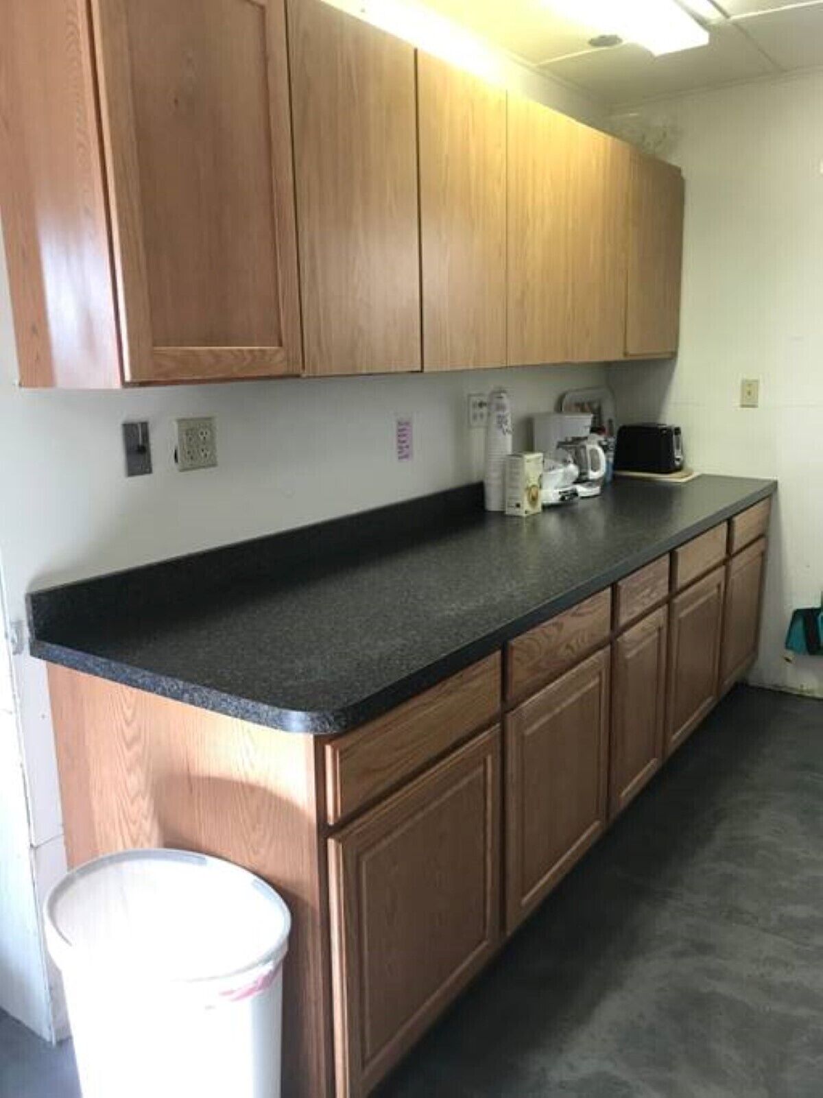 Frigorífic, microones, forn i placa de cuina 