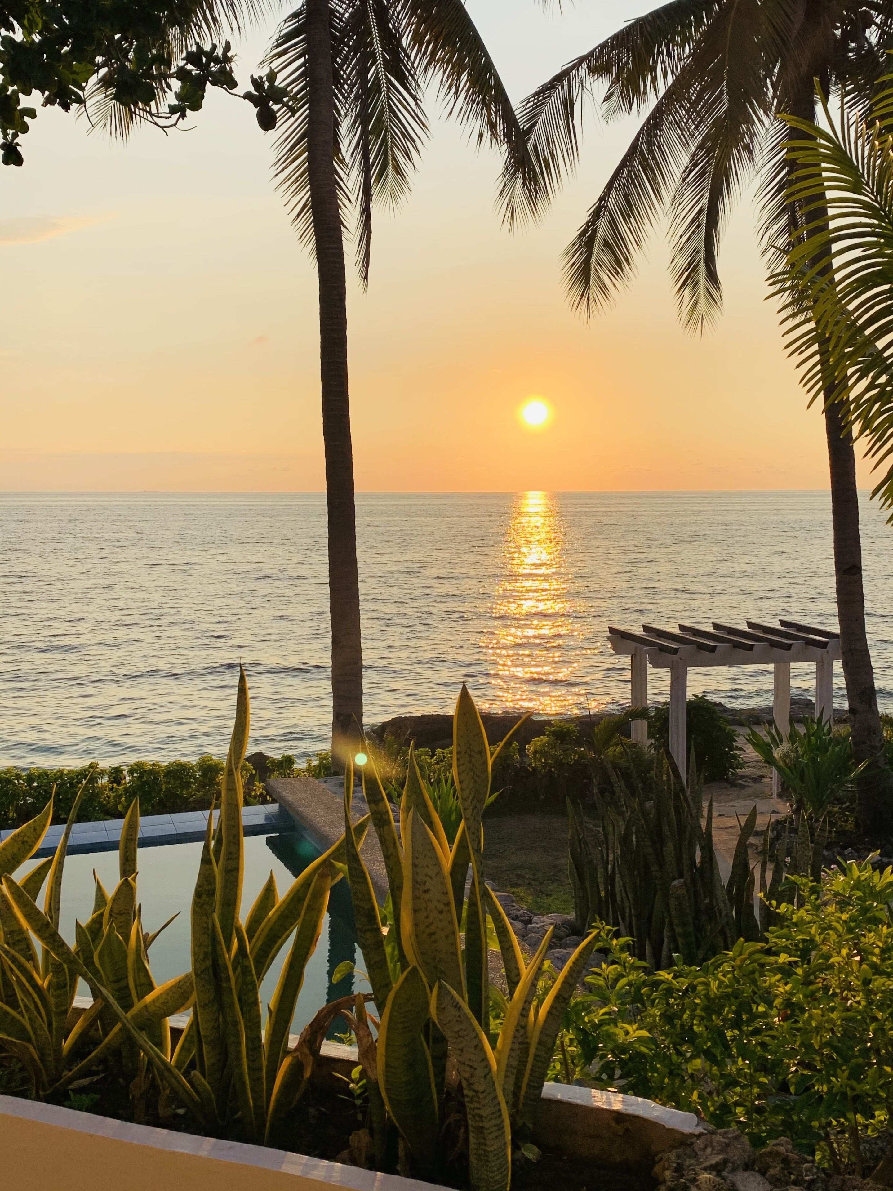 second floor family seaview room for 5 pax | beach/ocean view