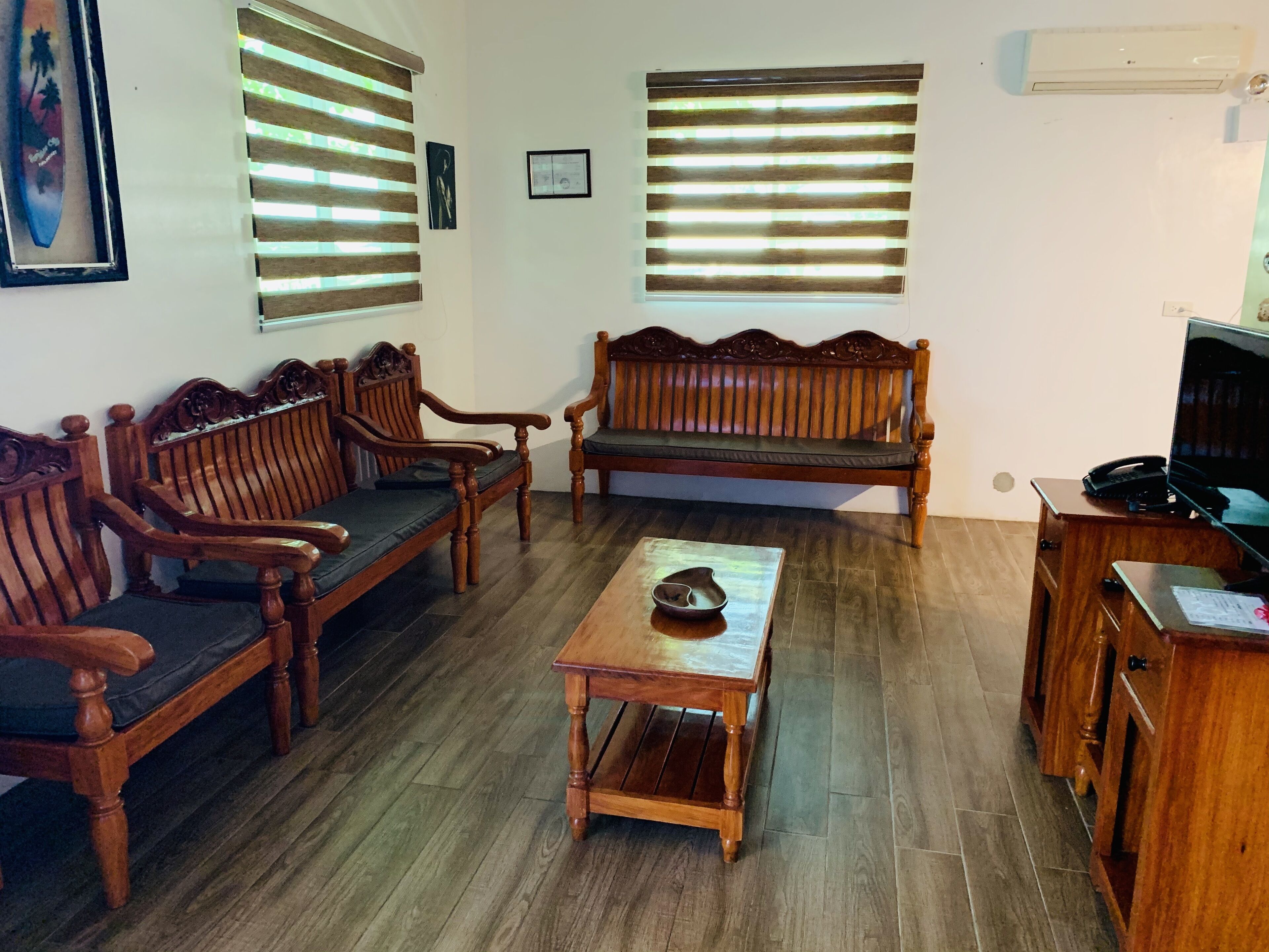 exclusive villa, 3 bedrooms, accessible, beachfront (oscar for 10 pax) | living room | flat-screen tv