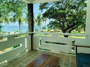 Exclusive Villa, 3 Bedrooms, Partial Ocean View, Mountainside (Gigi 10 Pax) | Terrace/patio