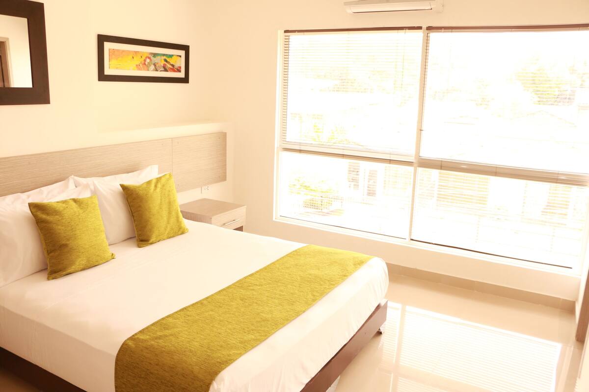 Single Room, 1 King Bed with Sofa bed | Minibar, in-room safe, desk, blackout drapes