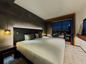 Standard Wide King Non-Smoking (2460mm x 2050mm)