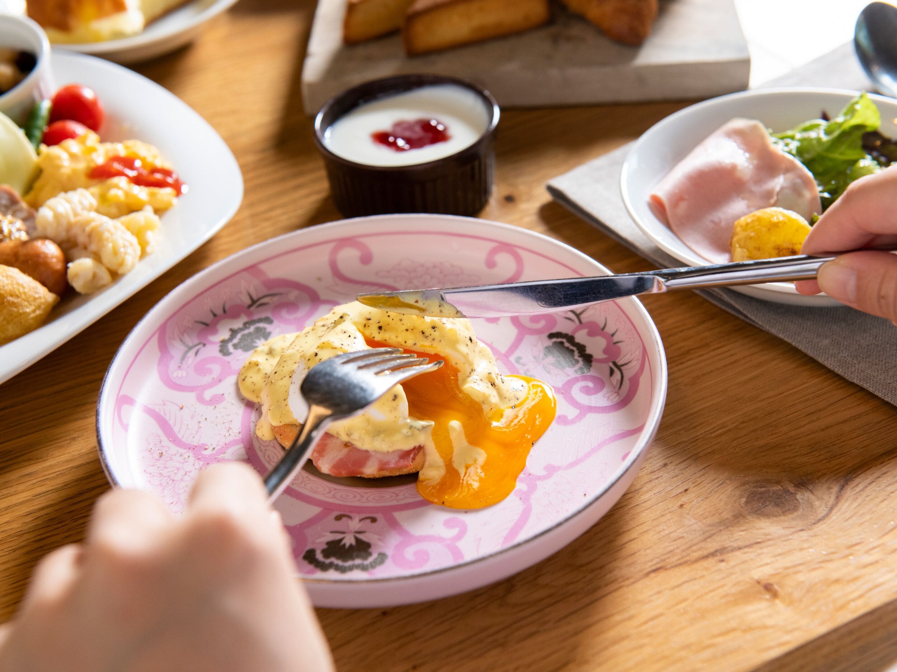 朝食
